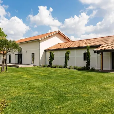 Domaine De Bouhémy Villa Solférino