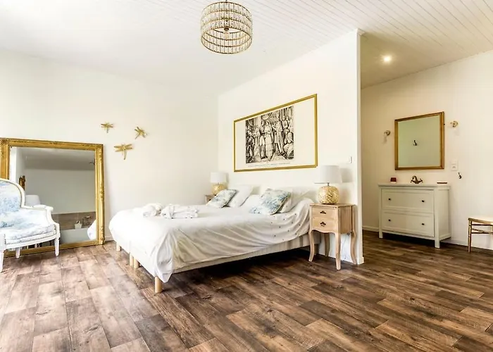 Domaine De Bouhemy 빌라 *