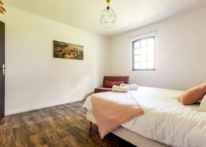 빌라 Domaine De Bouhemy *