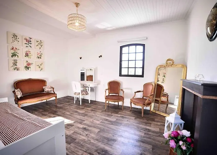 Domaine De Bouhemy *